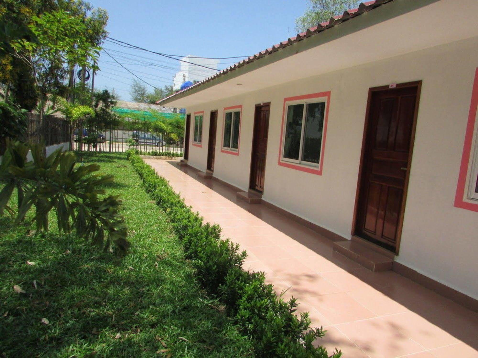 Manita Anna Guesthouse Jullyanna Before Sihanoukville Dış mekan fotoğraf